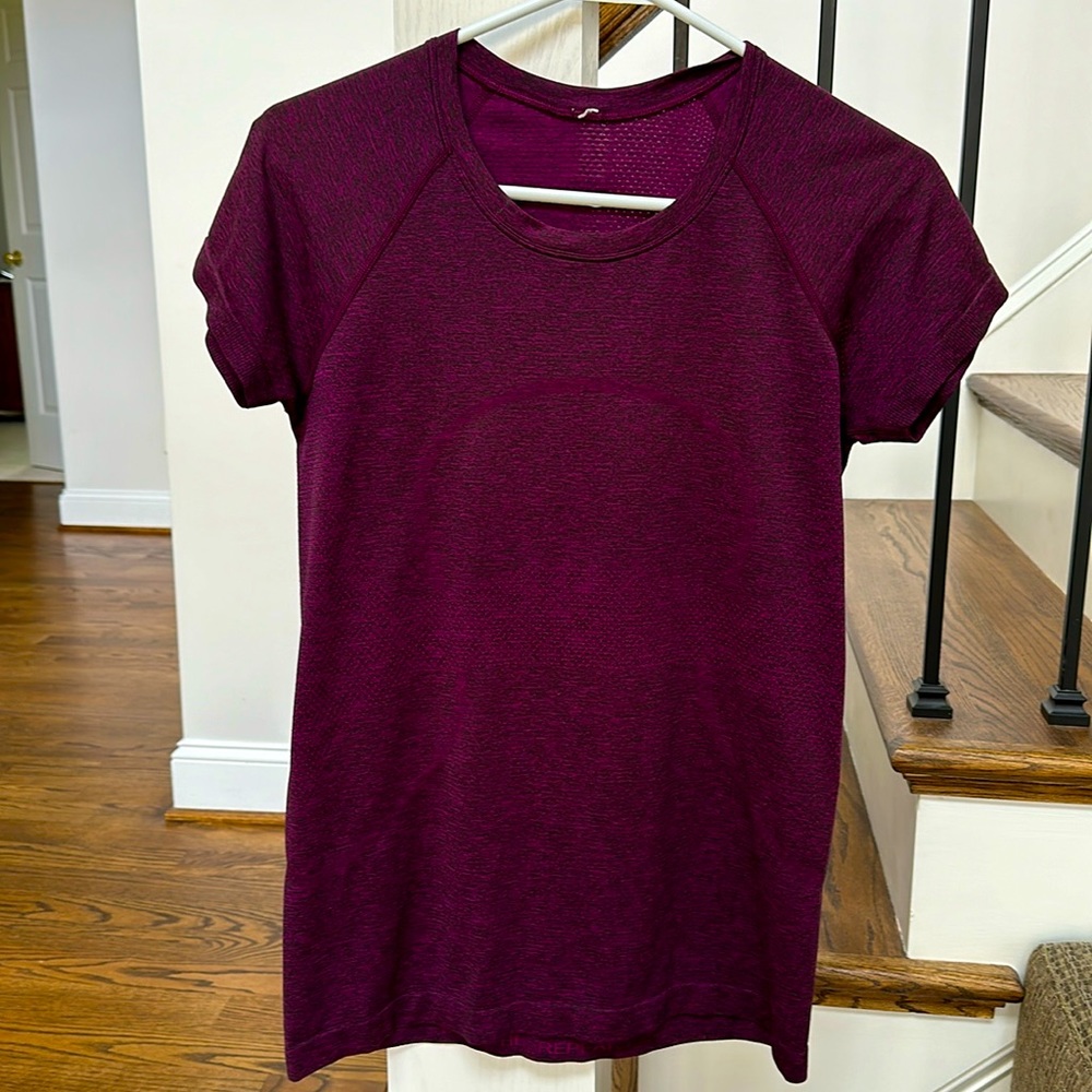 Lululemon Swiftly Tech Short-Sleeve Shirt Size 10 Pink Magenta Marled